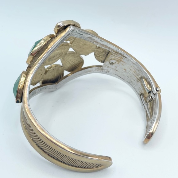 Wildlife by Heidi Klum Green Cluster Cuff Bracelet - Picture 3 of 4